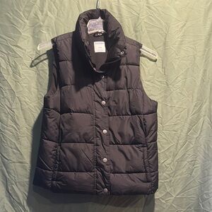 Old Navy Black Puffer Vest